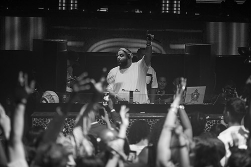 DJ-Khaled-providing-the-soundtrack-Saturday-night-at-TAO_7.18.15