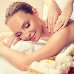 naluda-woman-getting-massage
