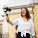naluda-woman-filming-videos